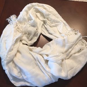 Gently Used White Fringed Scarf